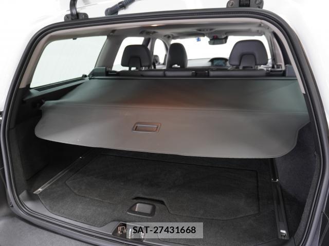 Volvo XC70 2016-11 8222919-15