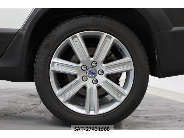Volvo XC70 2016-11 8222919-19