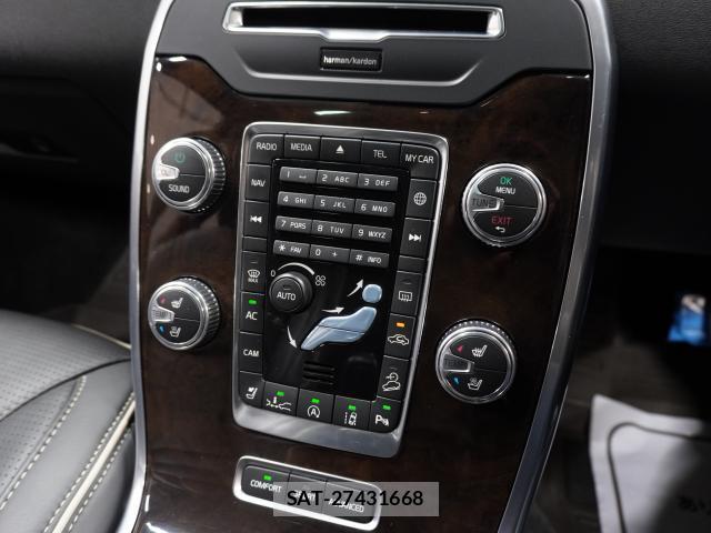 Volvo XC70 2016-11 8222919-4
