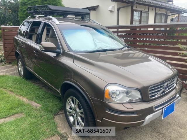 Volvo XC90 2014-01 8220037-1