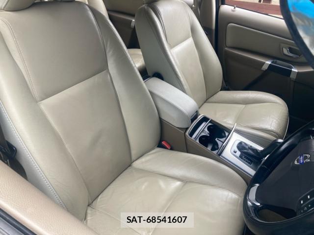 Volvo XC90 2014-01 8220037-10
