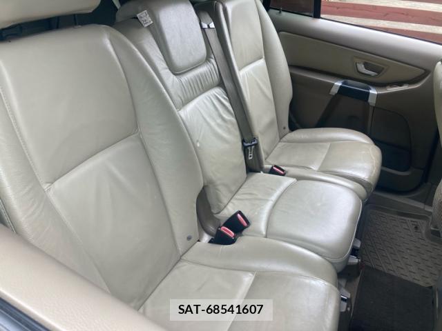 Volvo XC90 2014-01 8220037-11