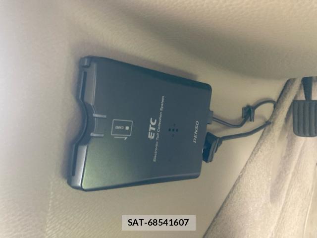 Volvo XC90 2014-01 8220037-15