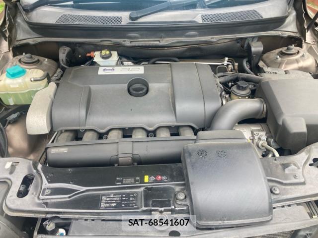 Volvo XC90 2014-01 8220037-8