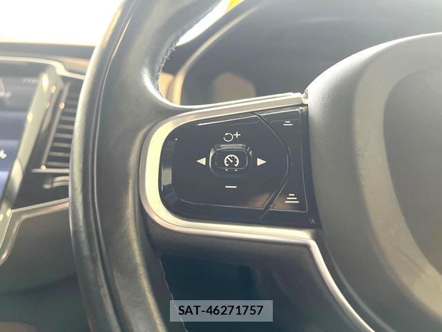 Volvo XC90 2017-12 8220589-8