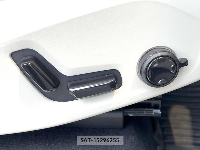 Volvo XC90 2025-12 8220591-10