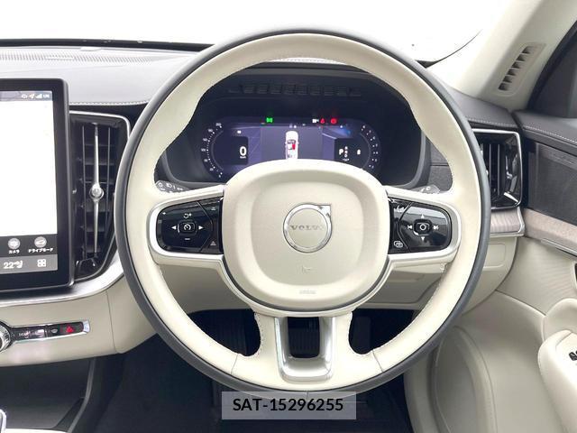 Volvo XC90 2025-12 8220591-11