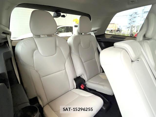 Volvo XC90 2025-12 8220591-14