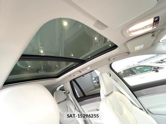 Volvo XC90 2025-12 8220591-4