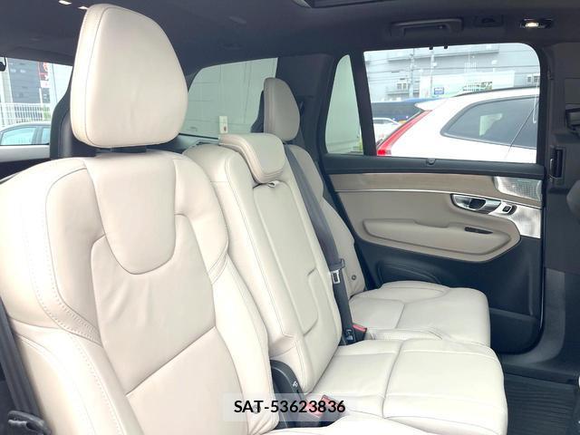 Volvo XC90 2025-04 8220592-12