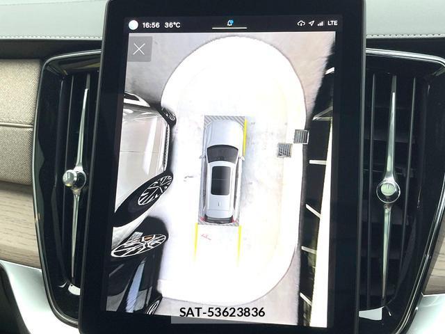 Volvo XC90 2025-04 8220592-7