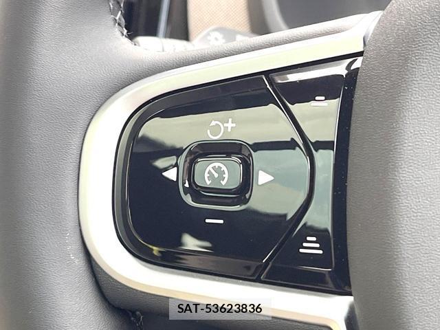 Volvo XC90 2025-04 8220592-9