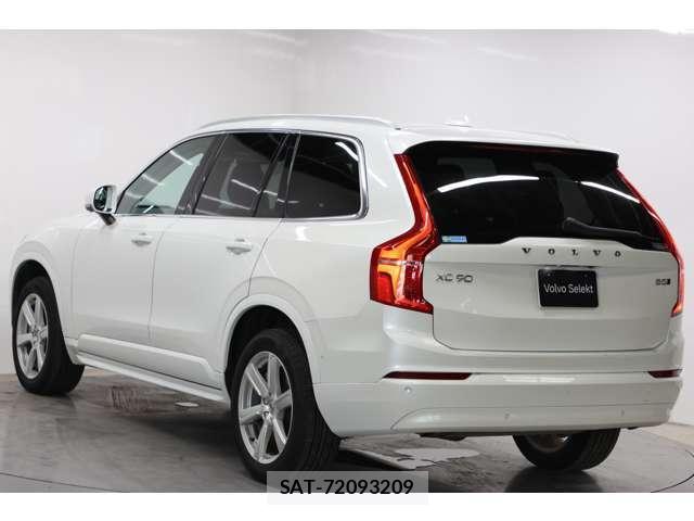 Volvo XC90 2023-08 8224613-9