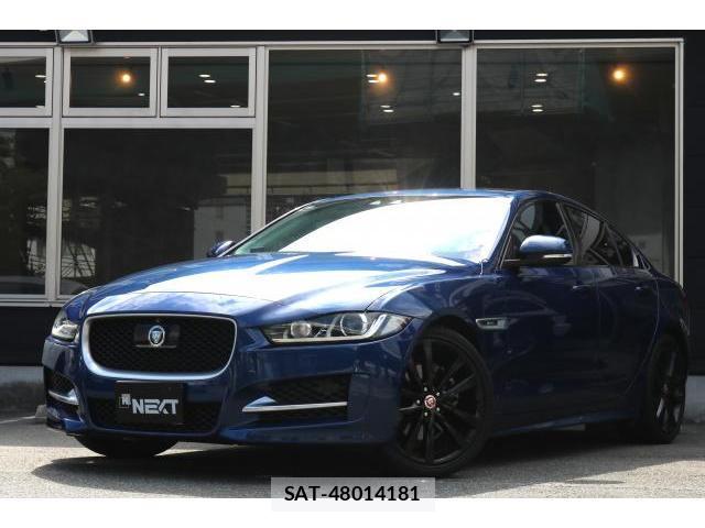 Jaguar XE 2016-06 8221212-0