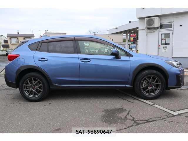 Subaru XV 2019-08 8216205-4