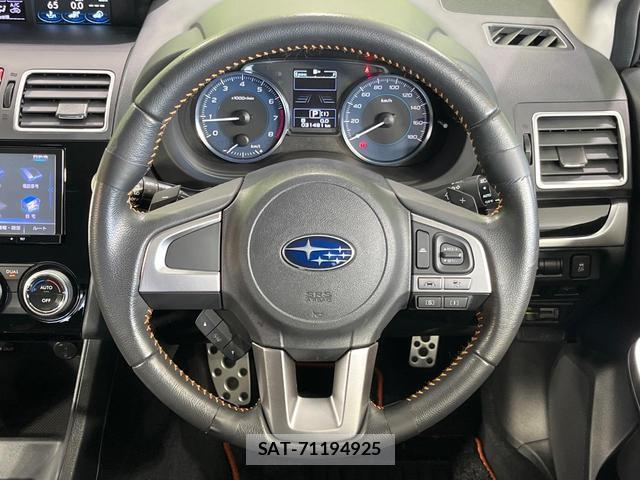 Subaru XV 2015-11 8216687-11