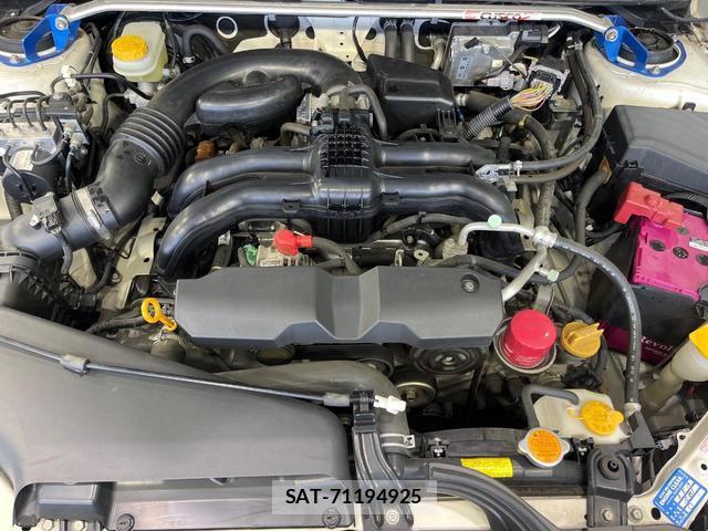 Subaru XV 2015-11 8216687-18