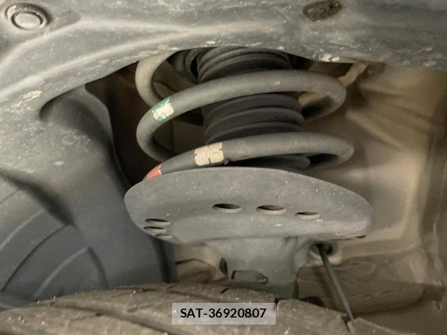Subaru XV 2017-07 8216852-19