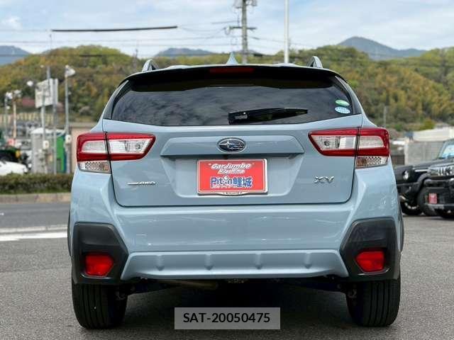 Subaru XV 2017-09 8218141-18