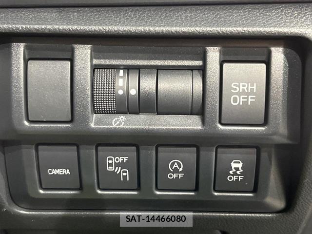 Subaru XV 2017-06 8219099-5