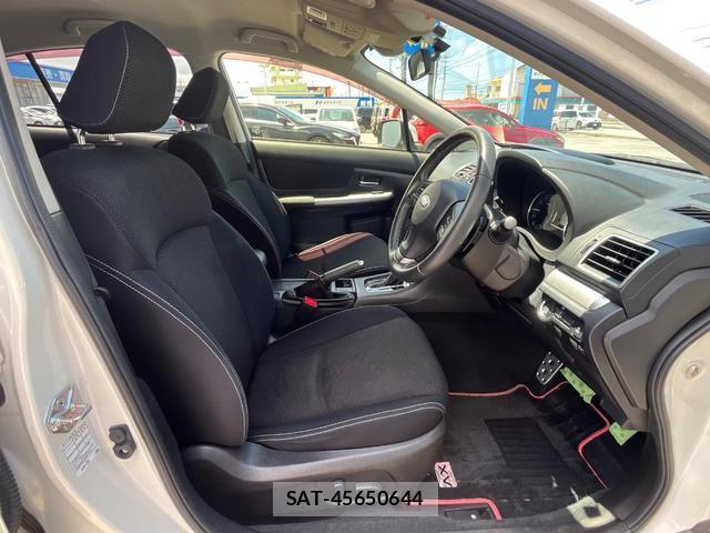 Subaru XV 2015-02 8219678-8