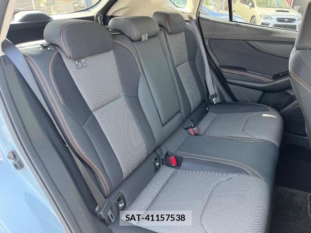 Subaru XV 2017-10 8220784-10