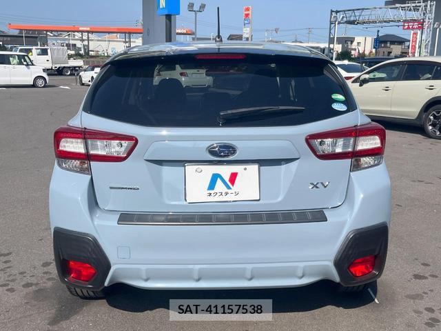 Subaru XV 2017-10 8220784-14