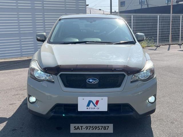 Subaru XV 2014-07 8220790-11