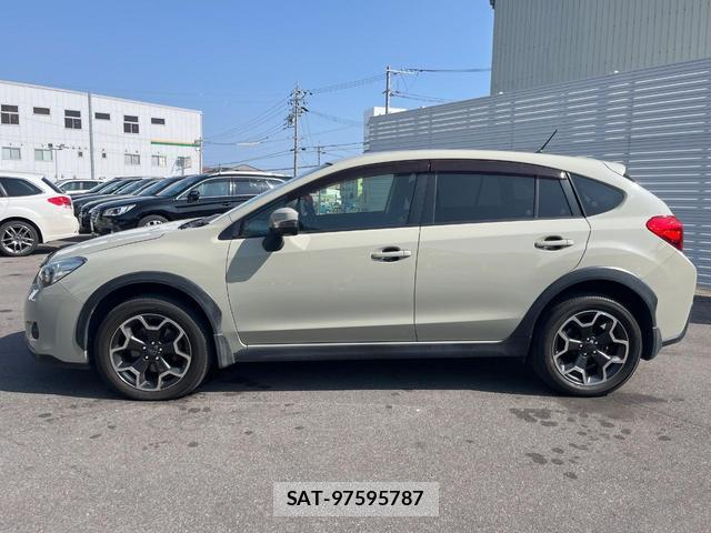 Subaru XV 2014-07 8220790-14