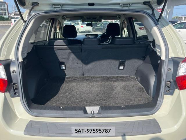 Subaru XV 2014-07 8220790-8