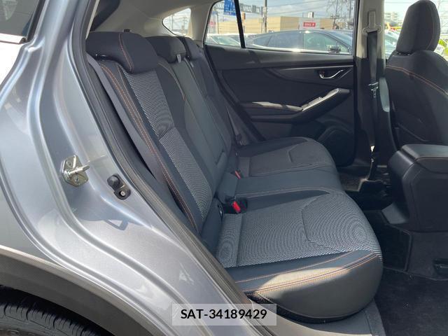 Subaru XV 2017-07 8220805-8