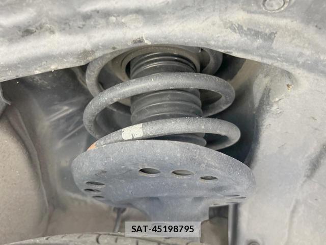 Subaru XV 2018-04 8221063-19