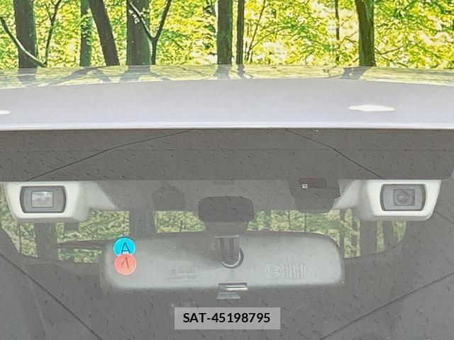 Subaru XV 2018-04 8221063-4