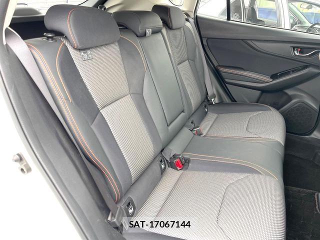 Subaru XV 2017-12 8221124-11