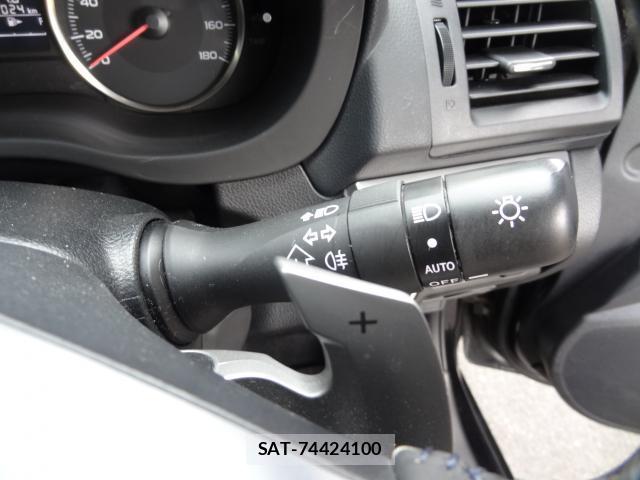 Subaru XV 2012-12 8221253-14