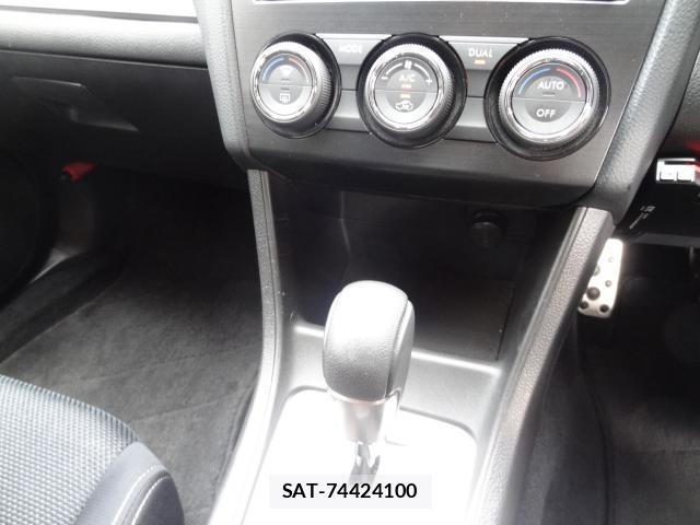Subaru XV 2012-12 8221253-16