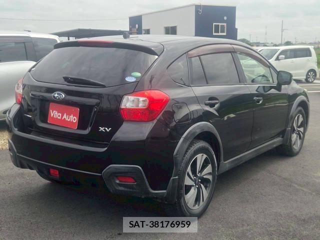 Subaru XV 2013-01 8223405-13