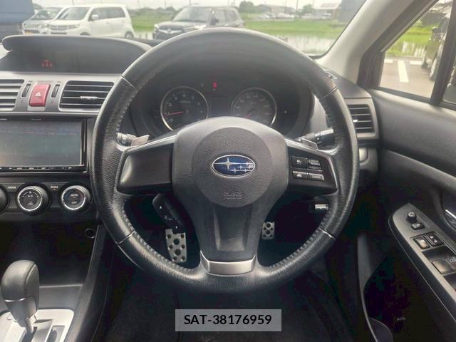 Subaru XV 2013-01 8223405-18