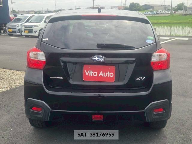 Subaru XV 2013-01 8223405-3