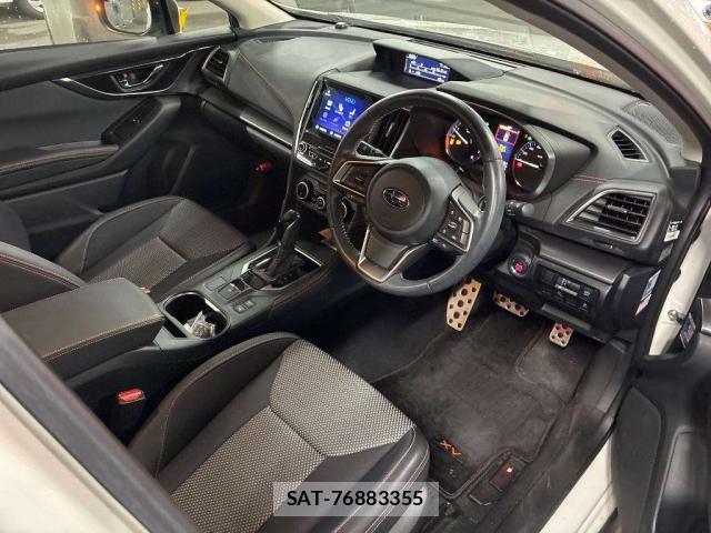 Subaru XV 2019-03 8223462-3