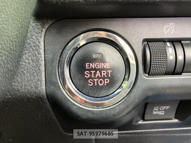 Subaru XV 2016-02 8225226-17