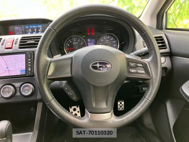 Subaru XV 2013-07 8225526-14