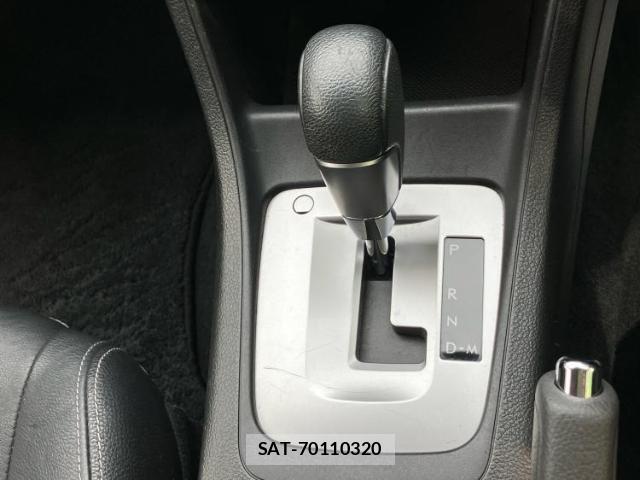 Subaru XV 2013-07 8225526-17