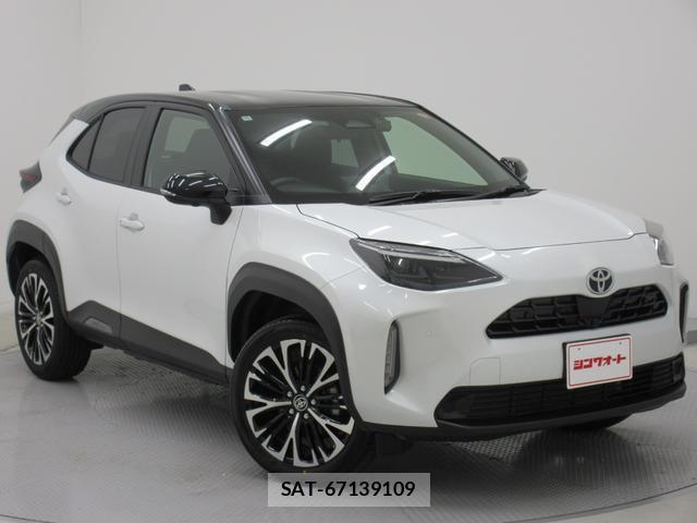 Toyota YARIS CROSS 2025-10 8216707-0
