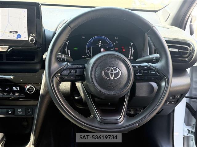 Toyota YARIS CROSS 2025-07 8216768-18