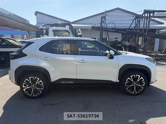 Toyota YARIS CROSS 2025-07 8216768-3