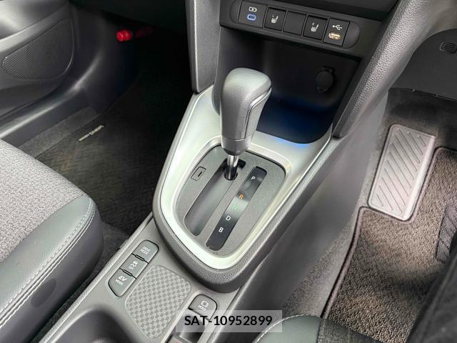 Toyota YARIS CROSS 2023-10 8216846-6