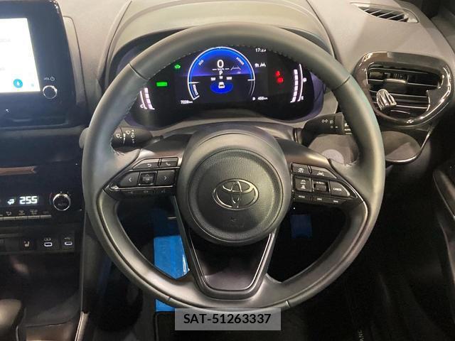 Toyota YARIS CROSS 2025-09 8217290-10
