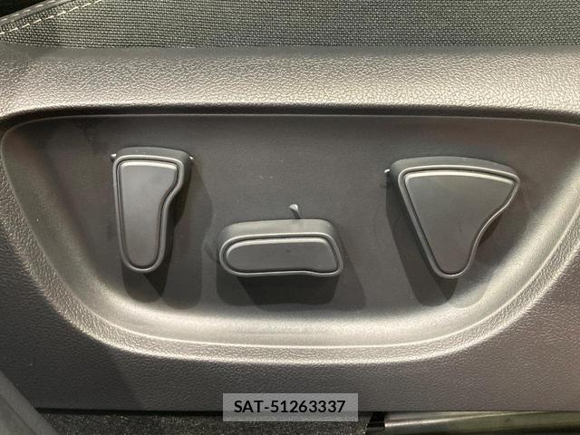 Toyota YARIS CROSS 2025-09 8217290-5