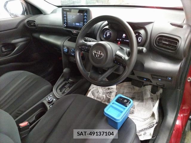 Toyota YARIS CROSS 2021-06 8217393-2